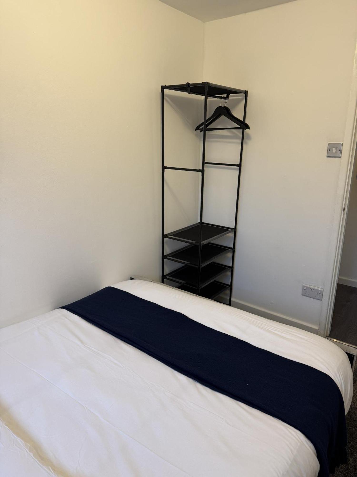 Cosy 2 Double Bedroom In Ancoats 7 Minutes From Coop Live, Etihad Stadium & Centre- Free Parking Available Apartment *