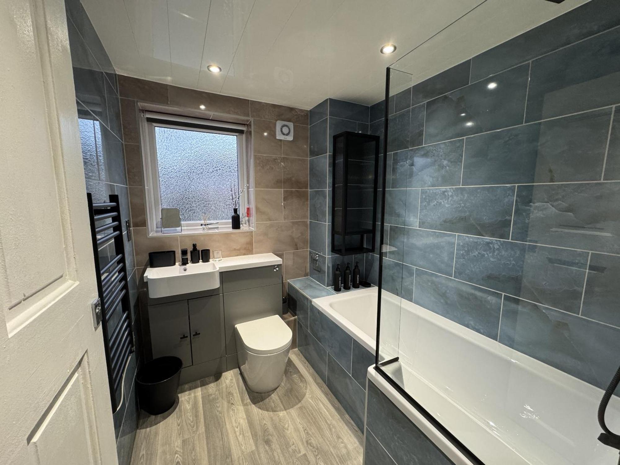 Cosy 2 Double Bedroom In Ancoats 7 Minutes From Coop Live, Etihad Stadium & Centre- Free Parking Available