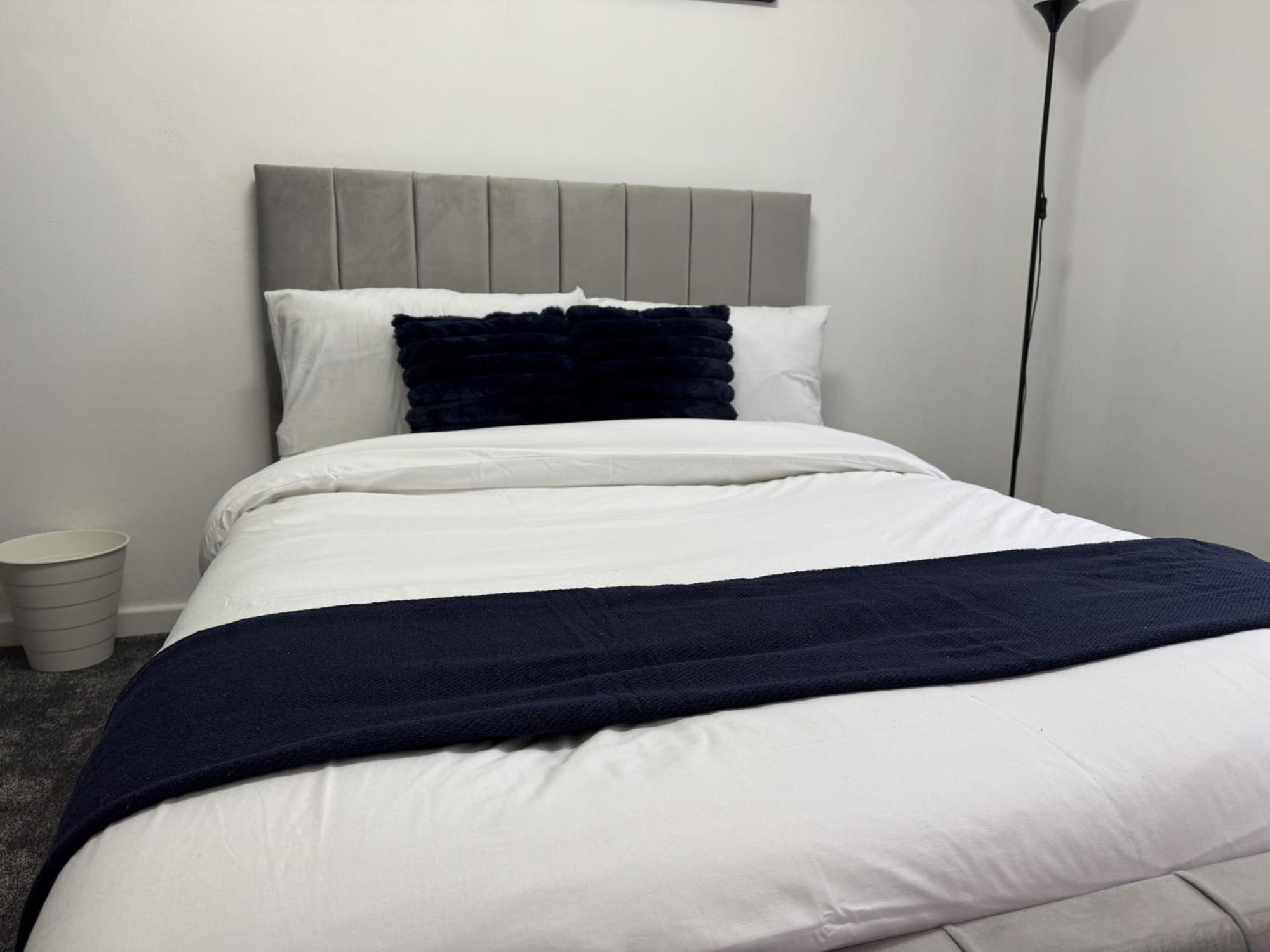 Apartment Cosy 2 Double Bedroom In Ancoats 7 Minutes From Coop Live, Etihad Stadium & Centre- Free Parking Available *